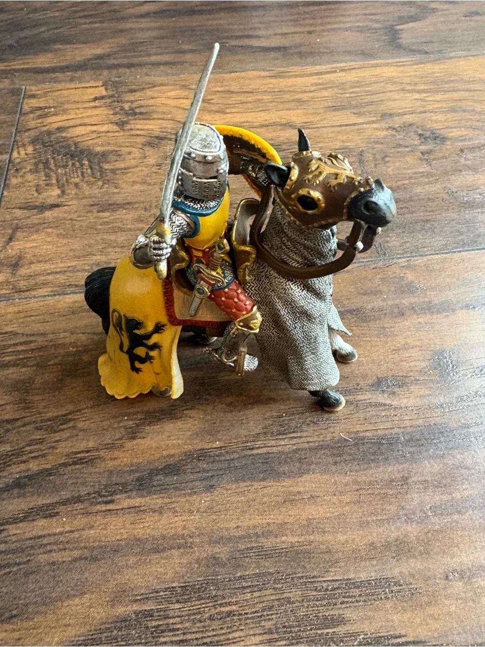 Vintage 2007 Schleich Medieval Knight on Horse Figurine – Yellow Blue Lion Shiel